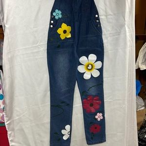 Super cute lightweight Jean overalls w/hand painted flowers